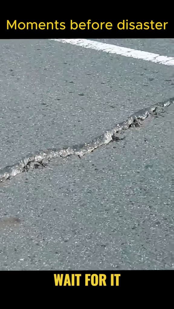 cover for Seconds before the quake hits—watch the tension build in real time 😳 #earthquake #naturaldisaster #waitforit #fyp