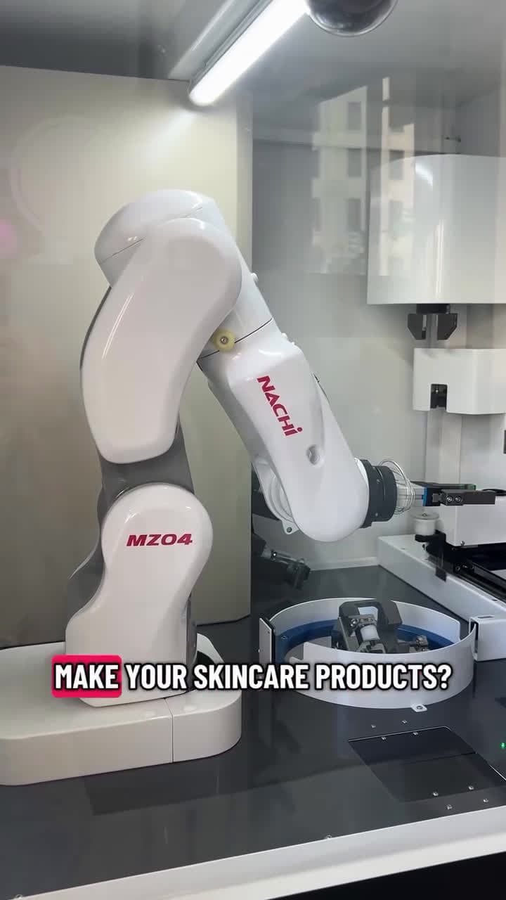 cover for Looking to switch up your skincare routine?Perhaps SmartSKN, an innovative skincare company in Boston, could help you tru something new by letting its robot customize products directly based off your skin’s makeup.Go to MassL...