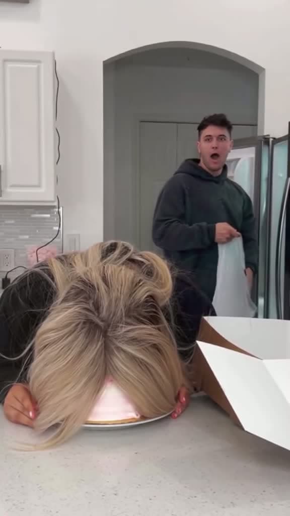cover for Acting on impulse to see my boyfriend’s reaction! 😭😂 #funnyprank #boyfriendreaction