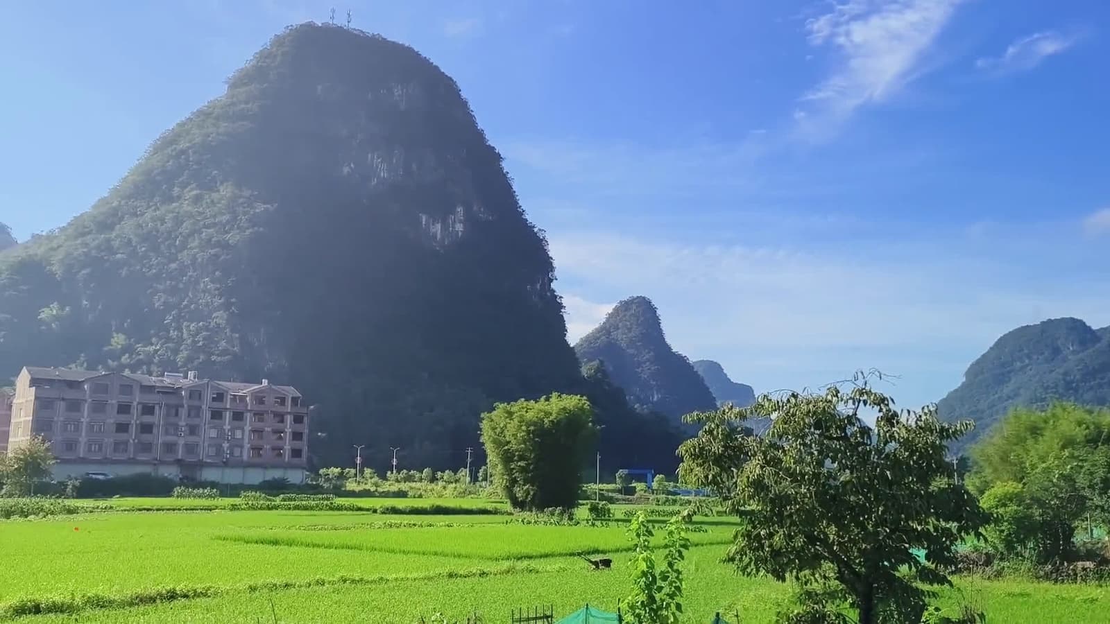cover for Discover Zhaoping County: China's hidden gems and stunning scenery 🇨🇳 #ZhaopingCounty #ChinaTravel #HiddenGems #ScenicChina #TravelVlog