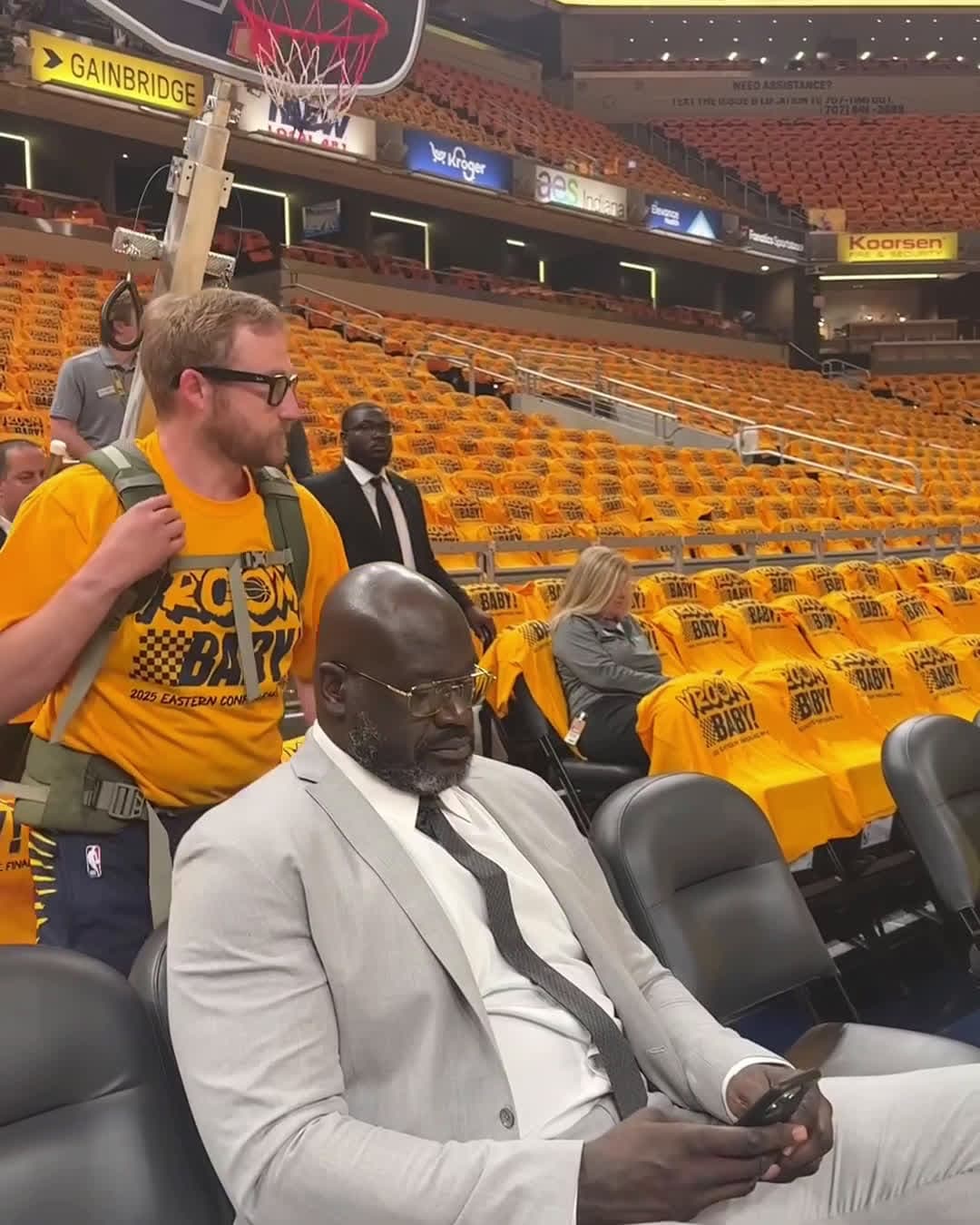 cover for Shaq got dunked on by the Indiana Pacers' mascot, Boomer 🤣