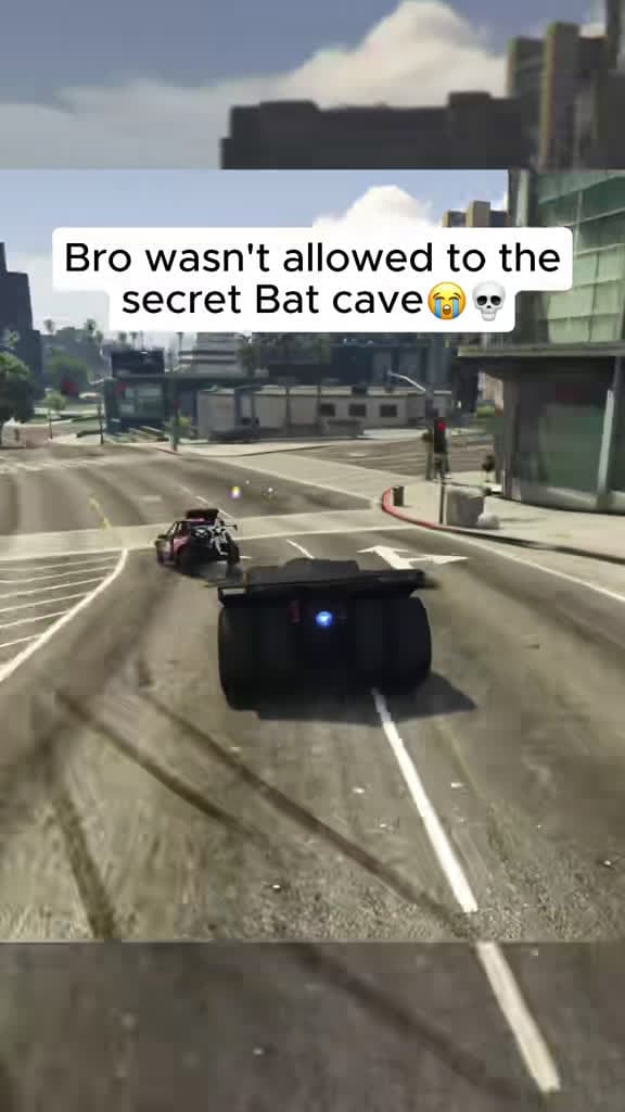 cover for Batman said back off! 😂🦇 #gta5 #gtaonline #viral