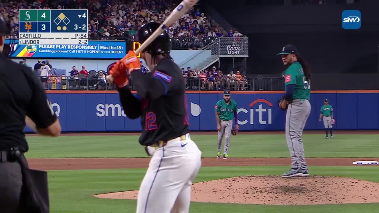cover for Lindor belts his 2nd homer of the night as the Mets and Mariners trade blows! 🔥⚾️ #MLB #Lindor #Mets #Mariners #Baseball