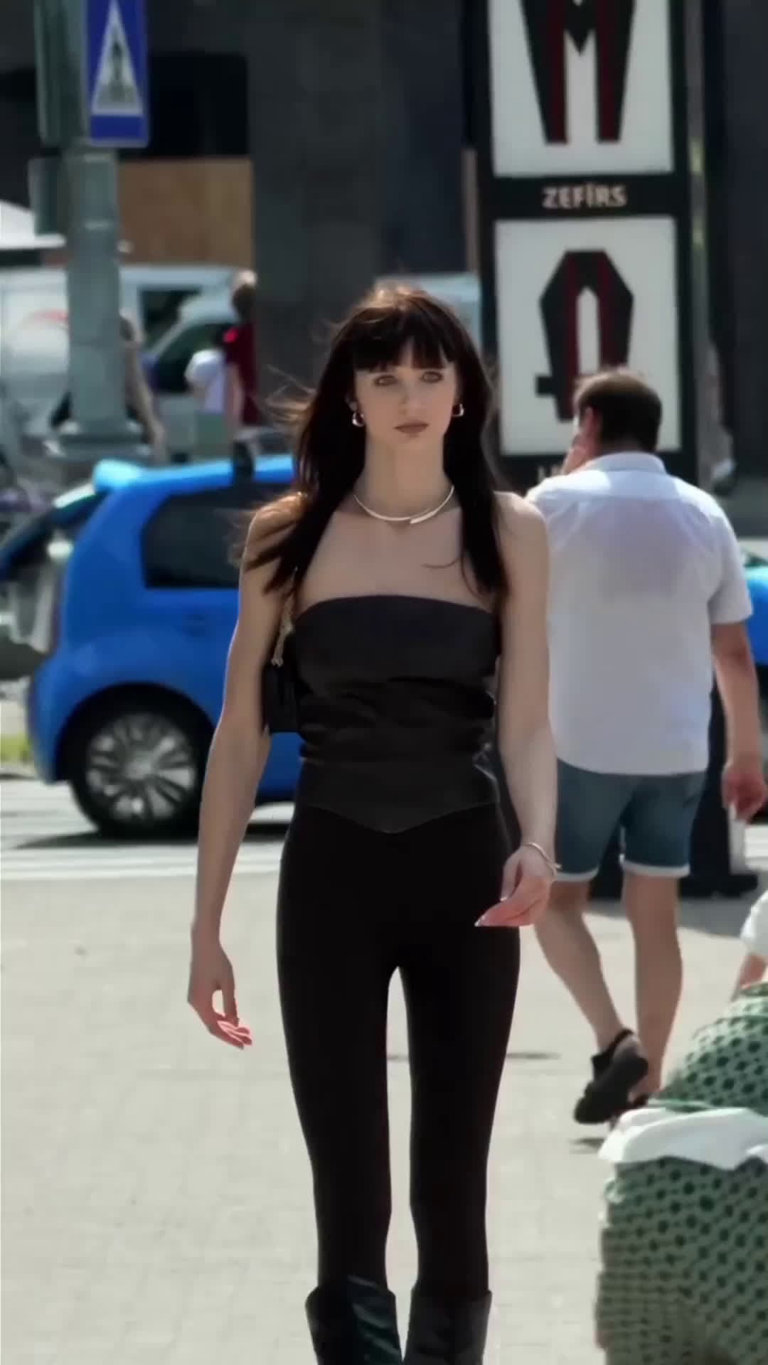 cover for who walked best?? #viral  #wakeup  #walking  #walk  #foryou  #foryoupage  #trending 