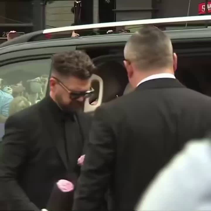 cover for Heartbreaking farewell as Sharon Osbourne breaks down while Ozzy is laid to rest in Birmingham. RIP to the Prince of Darkness 🕊️ #OzzyOsbourne #Farewell #Legend #Birmingham #RestInPeace