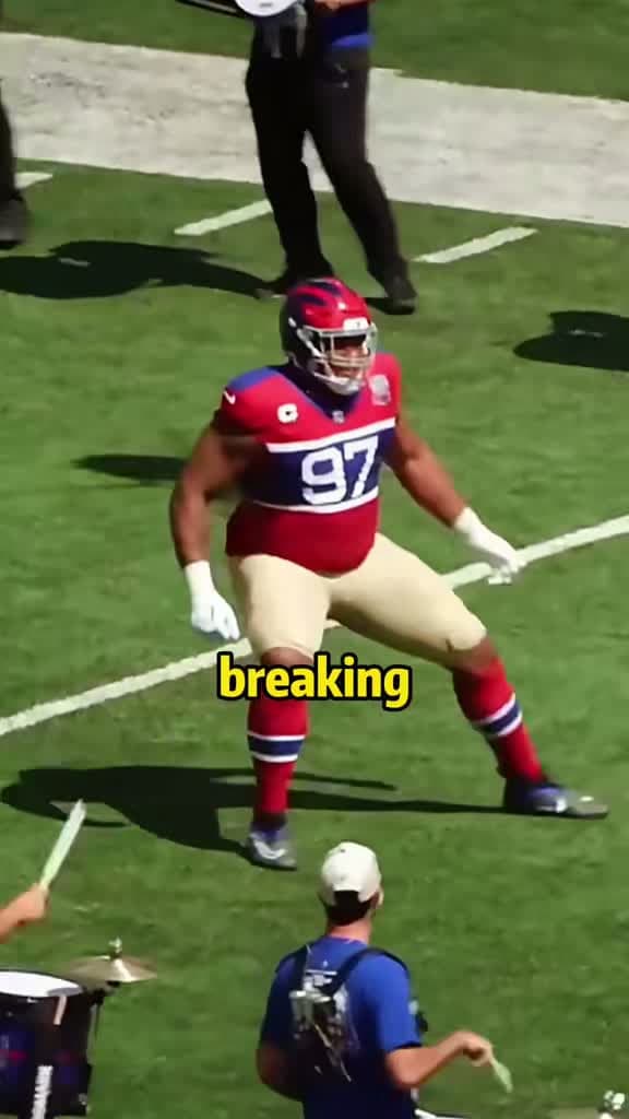 cover for Dexter Lawrence reportedly about to request a trade! 🔥 #NFL #Giants #TradeAlert