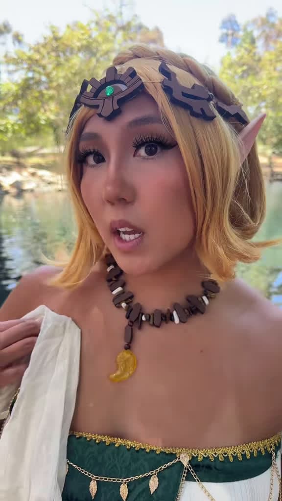 cover for Feeling all the love for Zelda in this cosplay! 🤍 #zelda #zeldacosplay #zeldatearsofthekingdom #legendofzelda #videogamecosplay