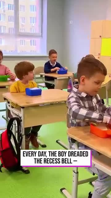 cover for Classmates' Heartwarming Act Fills Boy's Empty Lunchbox