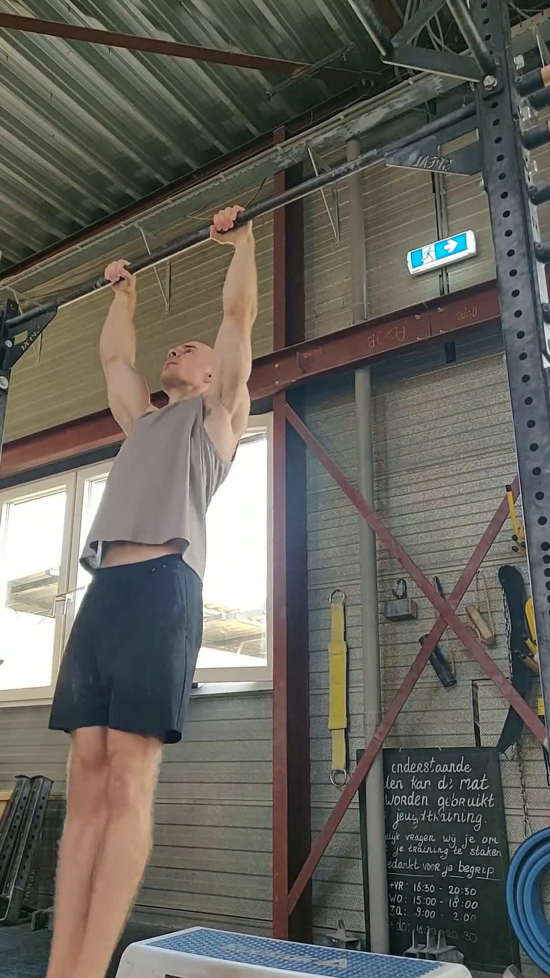 cover for 19 chest-to-bar pull-ups in a row — can you beat this set? 💪🔥 #Pullups #StrengthTraining #Fitness