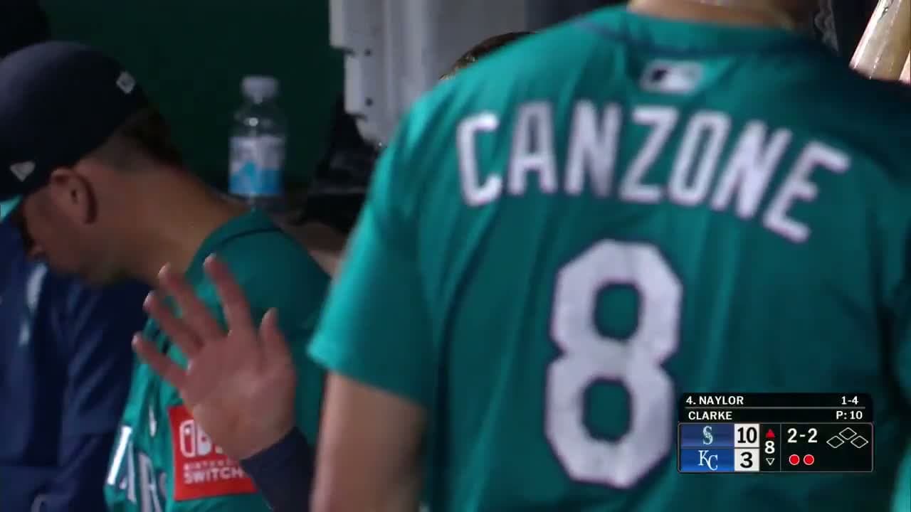 cover for Cal Raleigh spots the camera but Dom Canzone’s arm steals the show! 😂 #MLB #CalRaleigh #DomCanzone #BaseballMoment