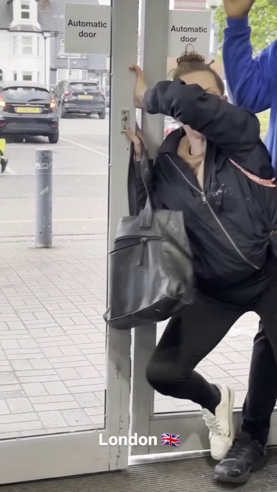 cover for Shoplifter caught in  London 🇬🇧London 🇬🇧