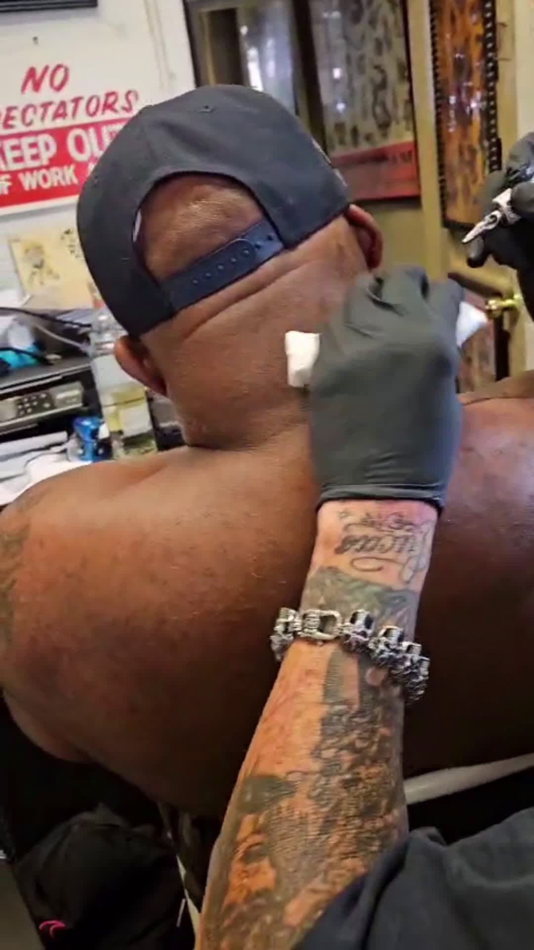 cover for neck tatto 