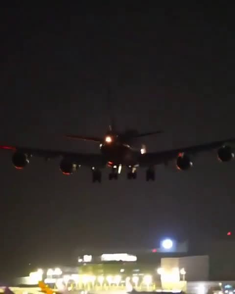 cover for Intense touchdown: UPS Boeing 747 battles Typhoon Podul winds in Taiwan 😱✈️ #Aviation #Boeing747 #UPS #Taiwan #TyphoonPodul