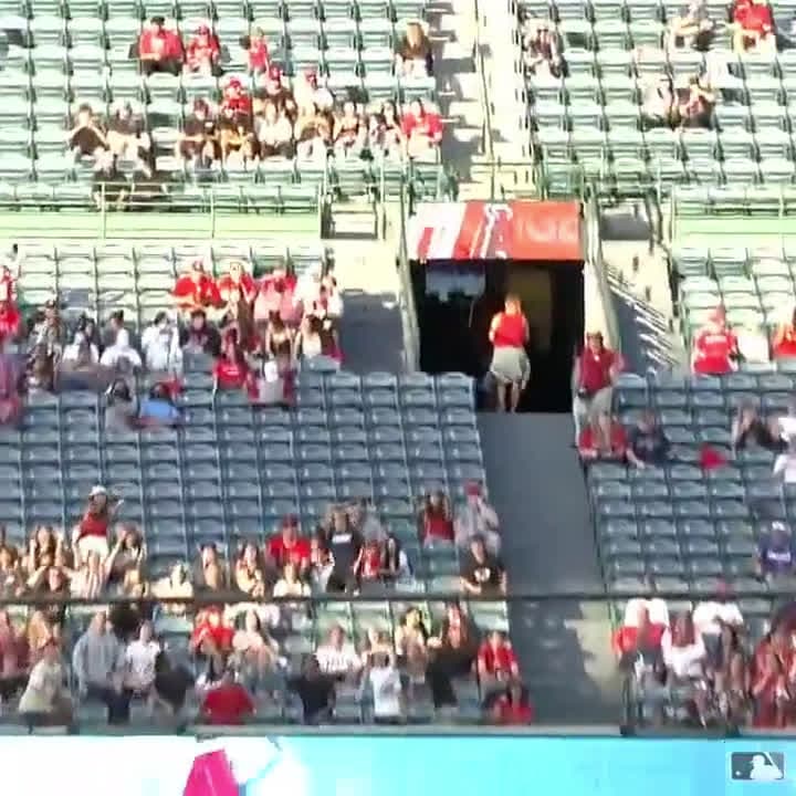 cover for Watch this incredible catch of TWO baseballs in one play! ⚾🔥 #BaseballSkills #EpicCatch #DoubleCatch