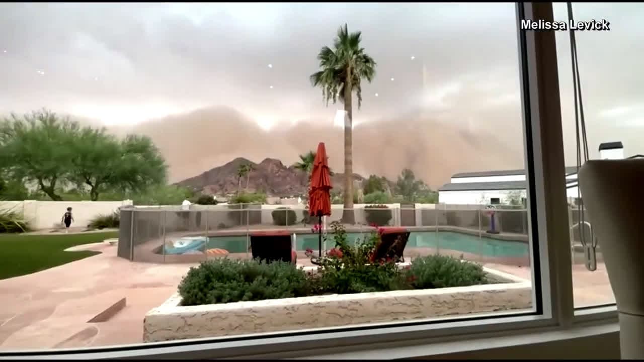 cover for Massive dust storm in Arizona causes significant damage