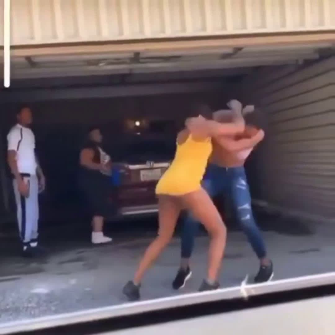 cover for girl twerks in a middle of a fight lol