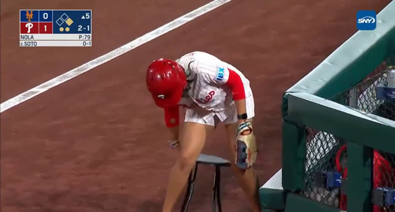 cover for Mets studio dives into a lively chat about the Phillies ball girls! ⚾️🔥 #MLB #Phillies #Mets #BaseballTalk