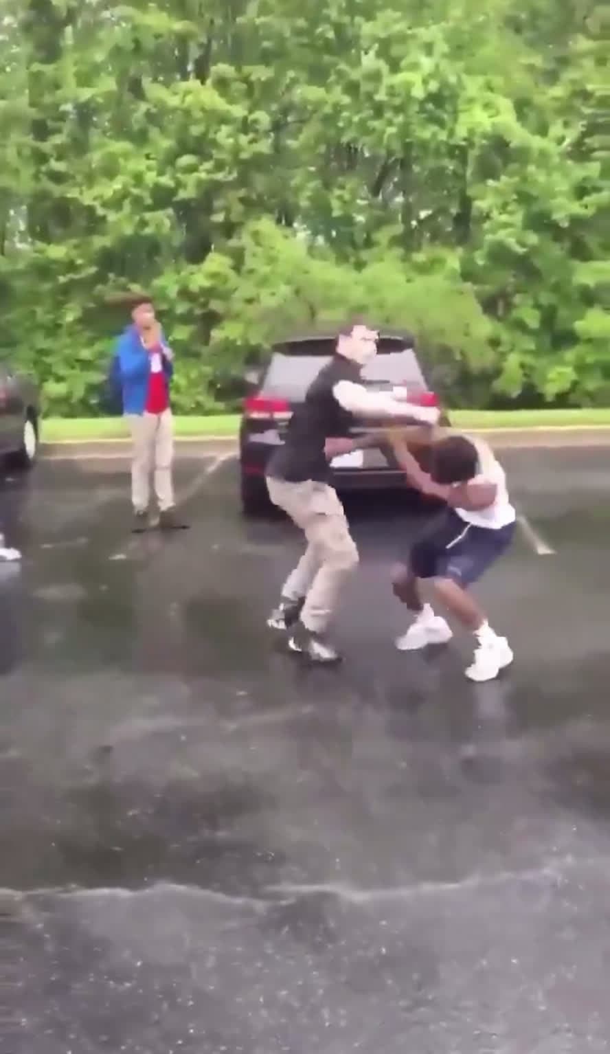 cover for When you mess with 🤬 Wrong white boy lmao 😂 follow 👉 for more real clips 🎥 #fightcam 🥊 #trending 🔥 #viral 🌍 #foryoupage 📱.