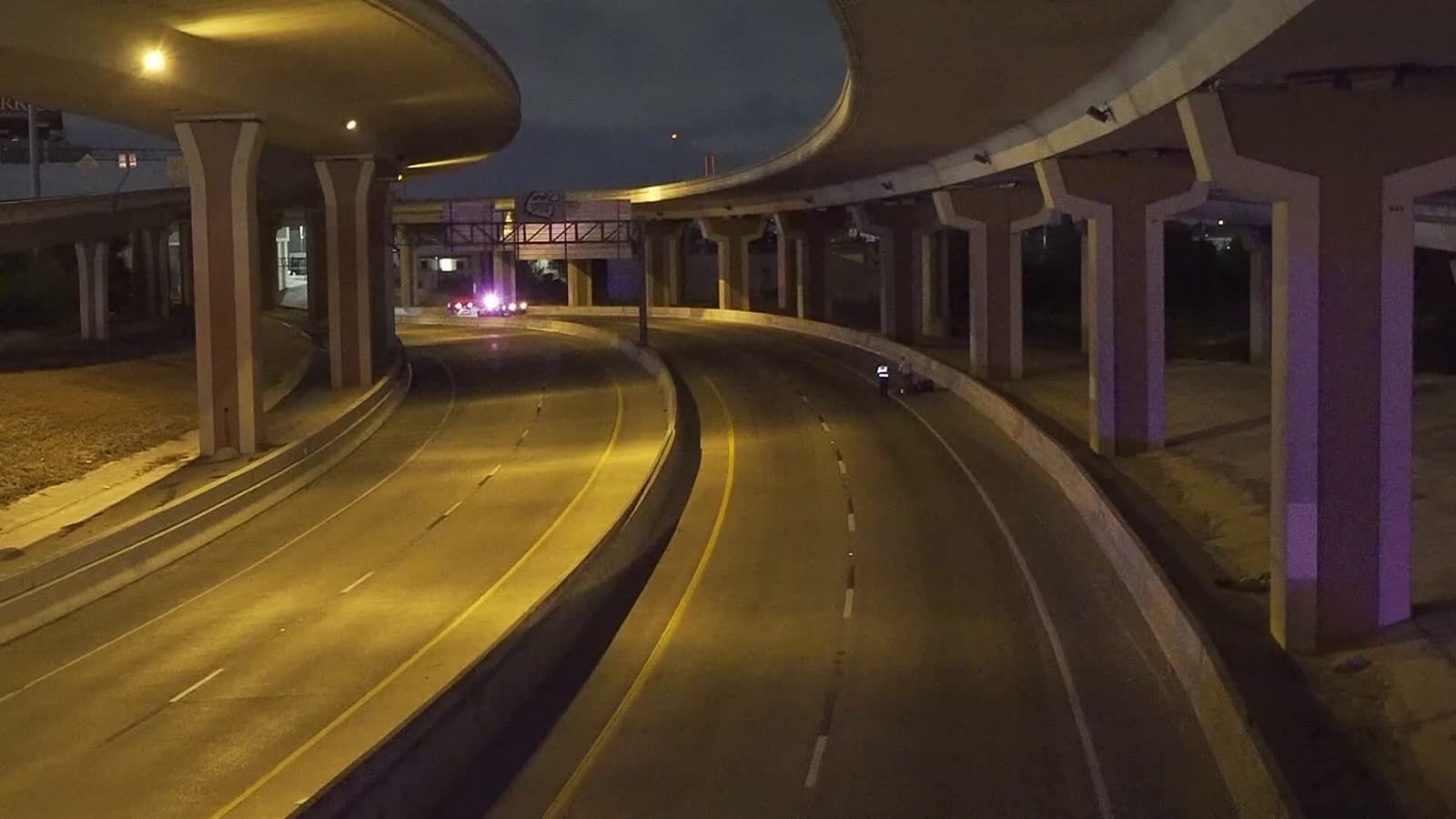 cover for SAPD: 19-year-old motorcyclist killed after crashing into concrete pillar