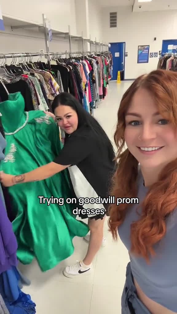 cover for Your sign to do the same thing with ur bestie @CelinaSpookyBoo #scoopz  #scoopzreels  #viral  #viralvideo  #fyp  #funny 