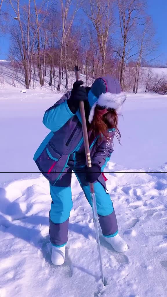 cover for Girl Sparks Fire Using Ice: Camping Genius!