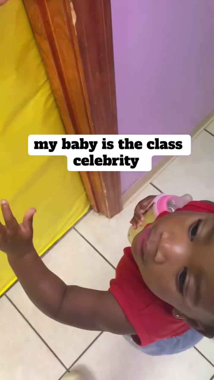 cover for my baby is the class celebrity #FunniestVideoOnMyPhone#CaughtOnCamera