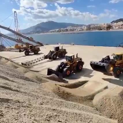 cover for Volvo machines remounting plaster