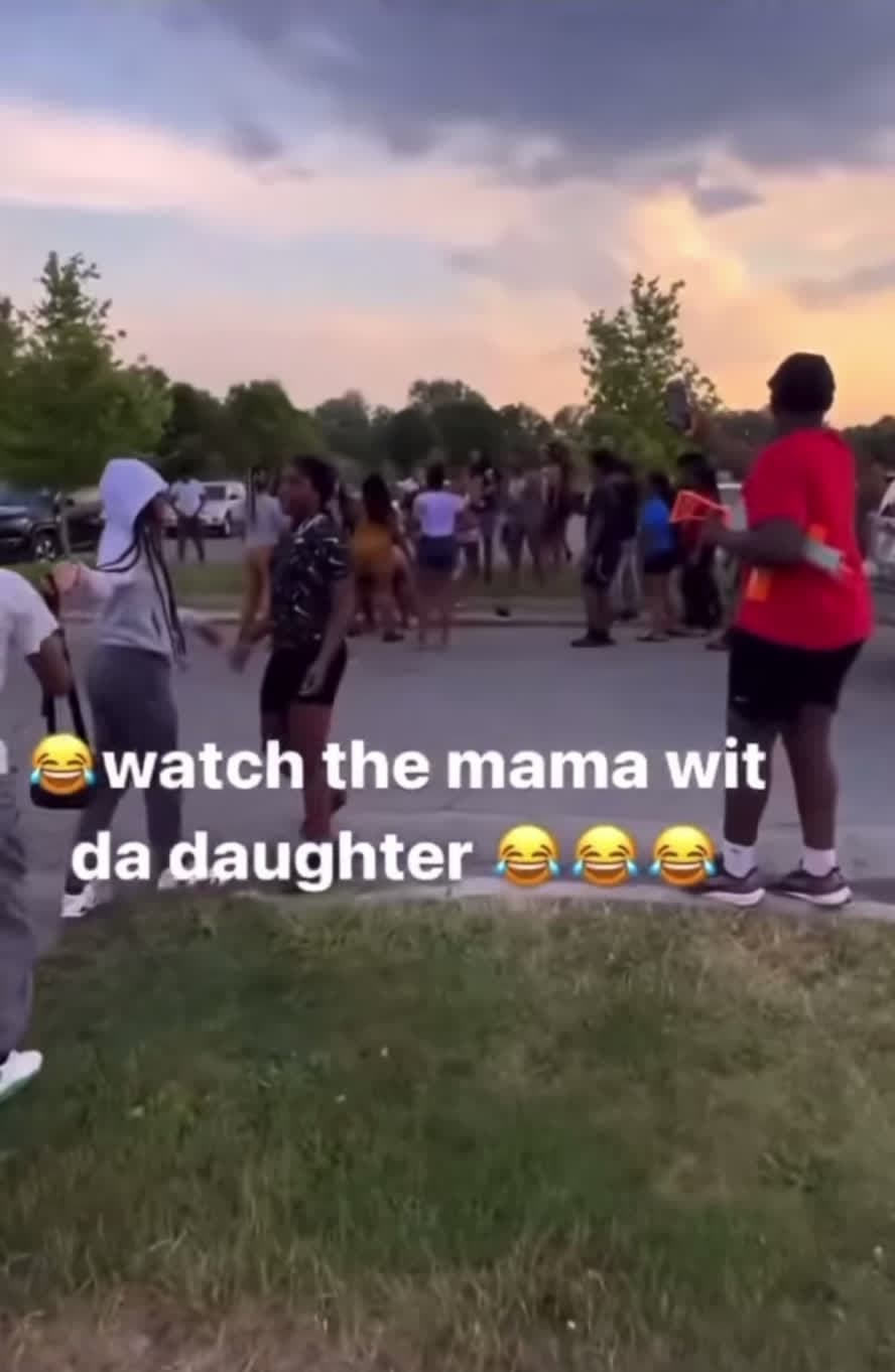 cover for 😭 I bet she’ll help her sister fight next time 🤣😭😭 #fight #fightcam #follow