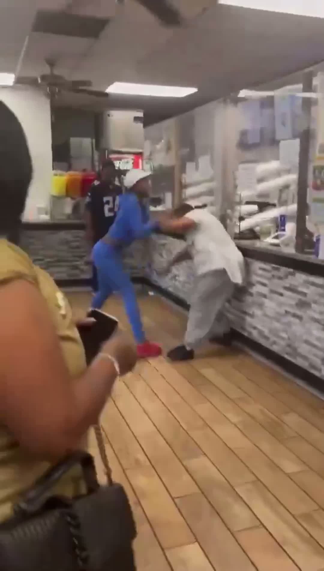 cover for Y’all really busting it down..in waffle house 🤣#fightcam