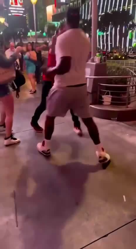 cover for follow for more fight videos#ghetto#fights #fightvideos #fighting #fightcam #fightnight #fightvideo #foryou #fyp: #fyp