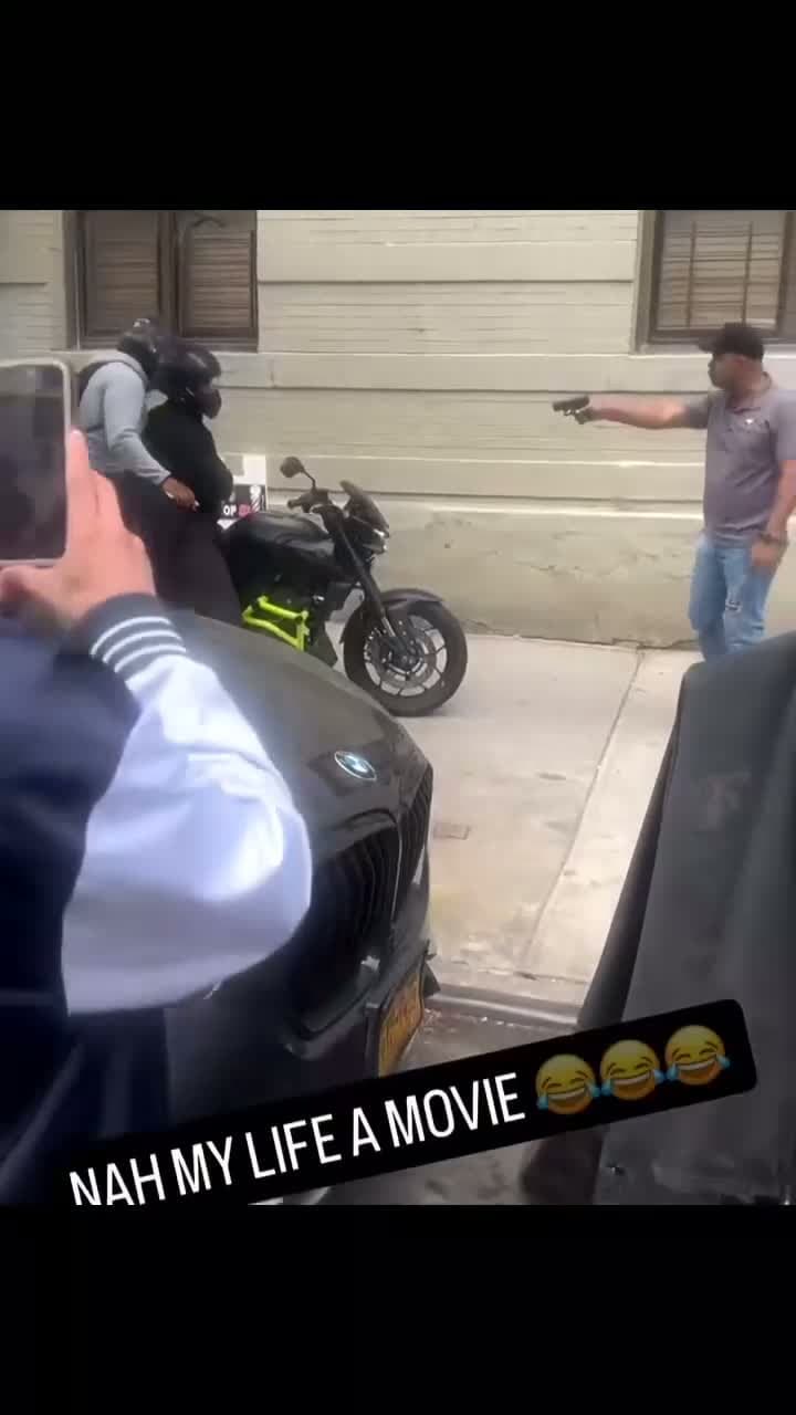 cover for Only in New York 🗽! 👀Thieves in the heights get caught by a guy with concealed carry! And out runs the cops and neighborhood till he got caught! 
