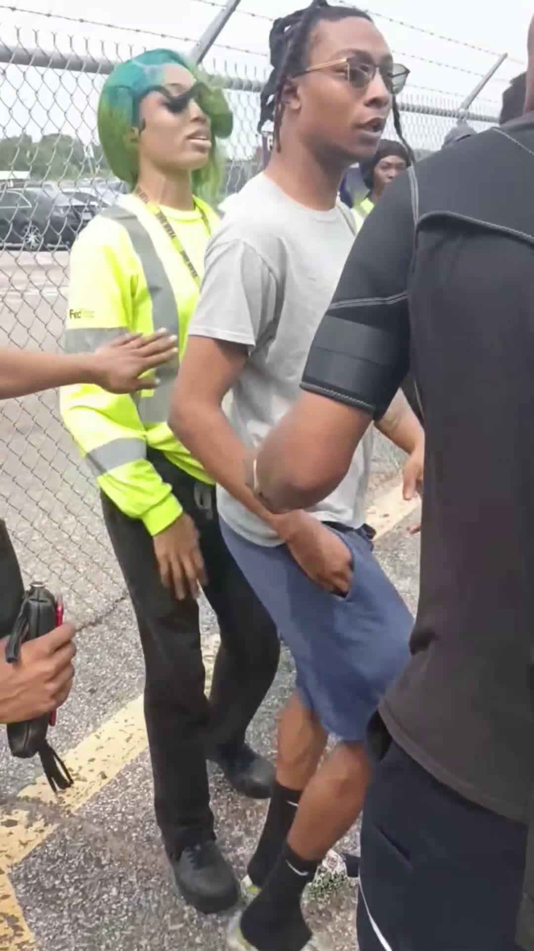 cover for not even 5 minutes after work 🥊 #fight  #fightcam  #foryou  #viral  #scoopz #FirstVideoChallenge