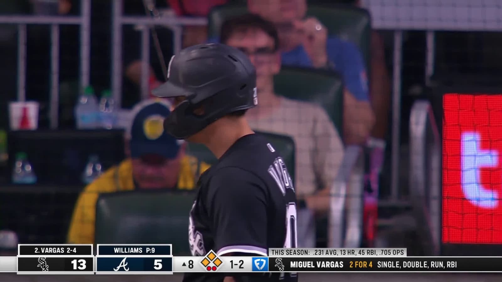 cover for Luke Williams stuns Miguel Vargas with a 59 MPH eephus pitch leaving bases loaded! ⚾🔥 #BaseballMagic #EephusPitch #ClutchMoment