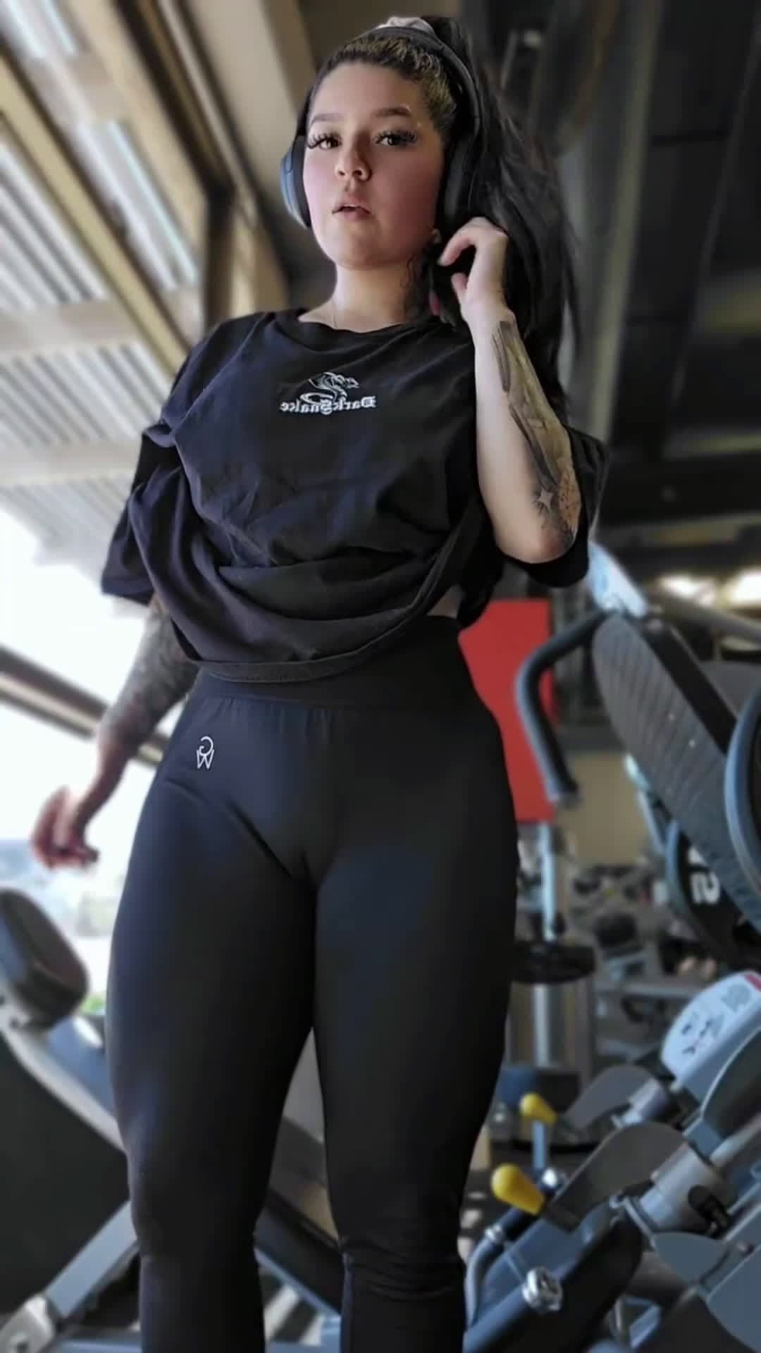 cover for Hoy fue pierna completa, que alguien me traiga las muletas 😮‍💨Polera: @darksnake.cl Suplementos: @bodyadvance.cl | @bodyadvanceoficial #gym #gymrat #motivation 