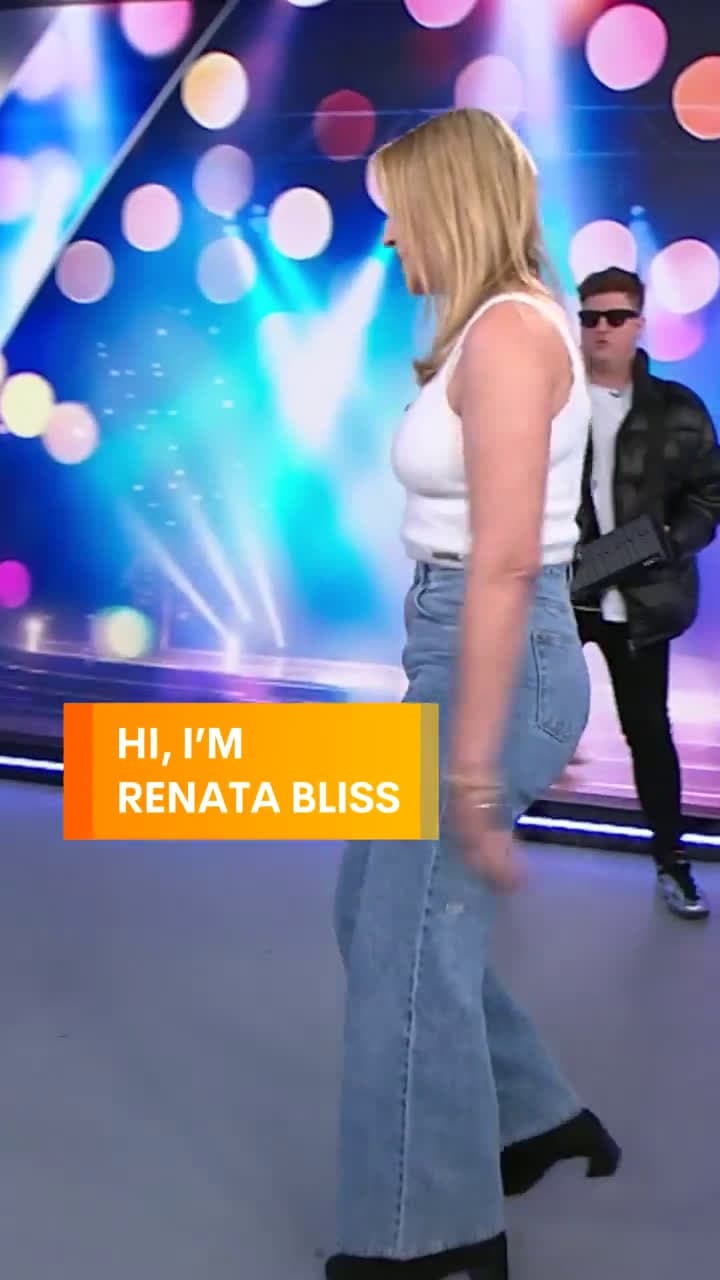 cover for An Aussie woman absolutely nails the David Brent dance 💃🇦🇺 #DavidBrent #DanceMoves #AustralianTalent
