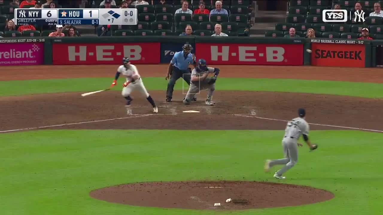 cover for Max Fried shows off Gold Glove skills with an insane double play on a botched bunt! ⚾🔥 #MLB #GoldGlove #BaseballHighlights