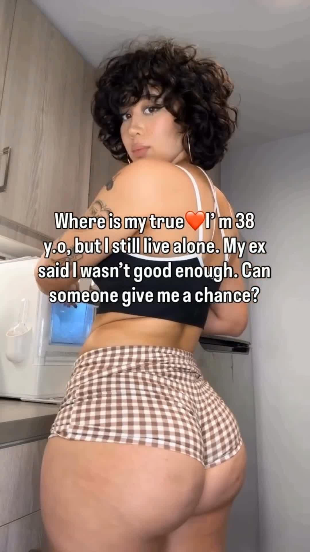 cover for 38 y.o, & still live alone.. my ex said I wasn't good enough... gimme a chance?🍑👀 #bootyphysics #fyp #foryoupage #crazy #world #foryourpage #explore #fight #funny #fightcam #viral #hood #explorepage #ko