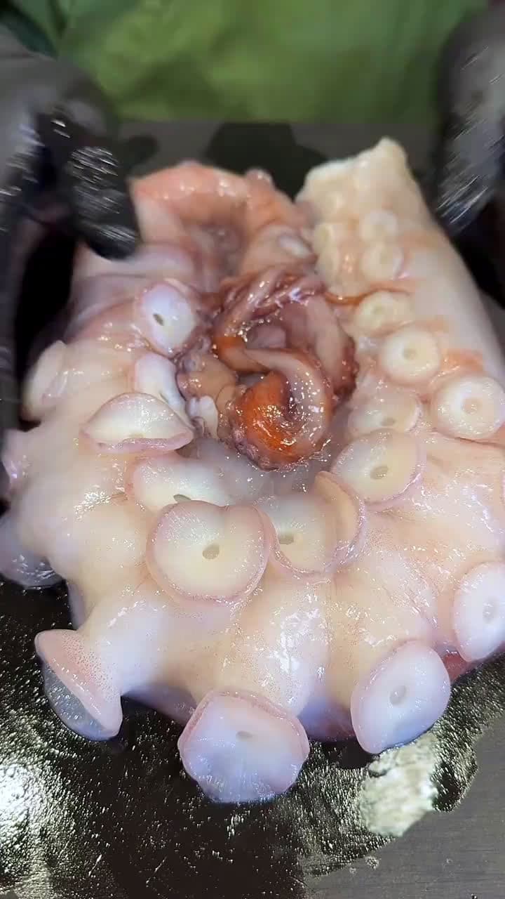 cover for Whole Octopus Leg Deep Fry Challenge octopus food 29266 #trend