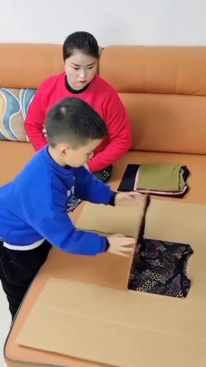 cover for Smart Son Helping Her Mother Tag Your Friends Video Credit - xiaowanzi61625 (Duyin) Just DM For Remove Follow Us For More Interesting Stuff Like This DM for credit or removal