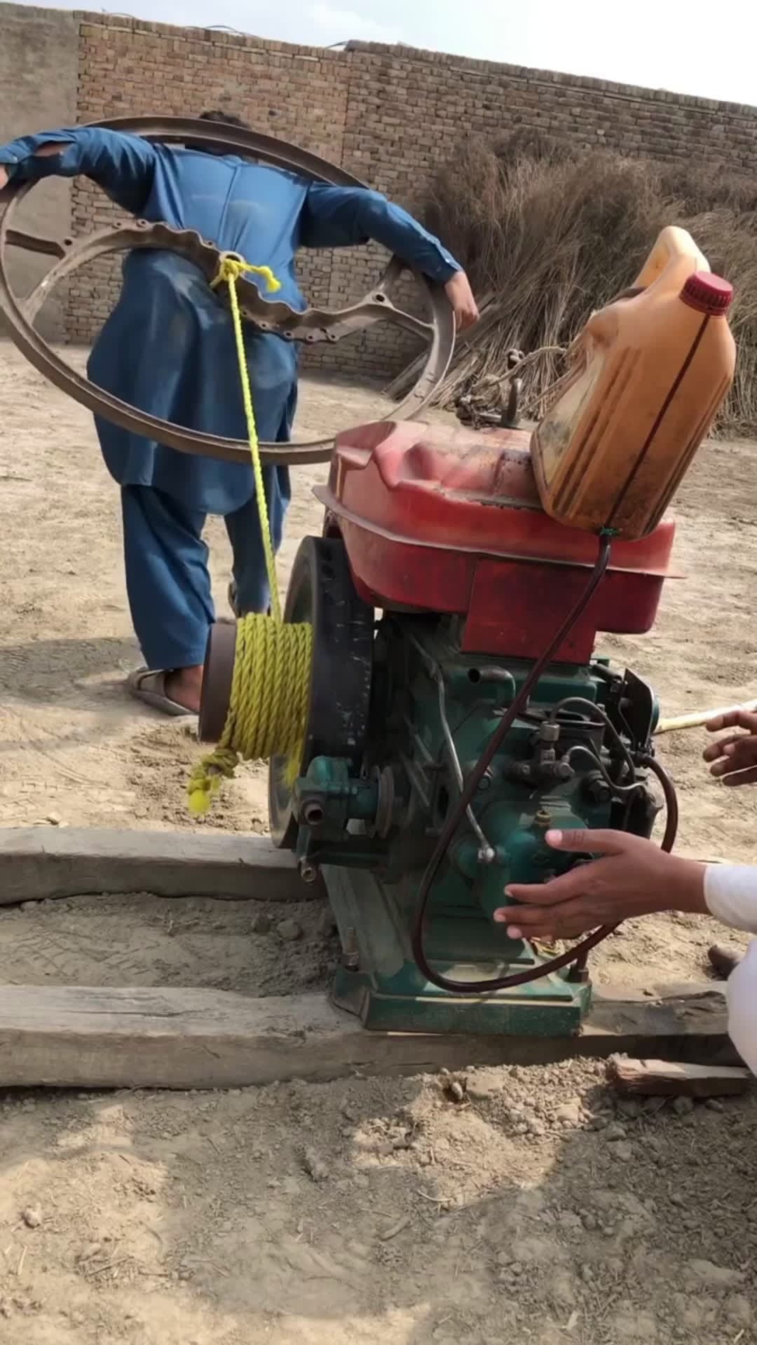 cover for GRASS CUTTING MACHINE WHEEL HELP WITH DIESEL ENGINE START NEW Experiment #follow #foryou #scoopz #shorts 
