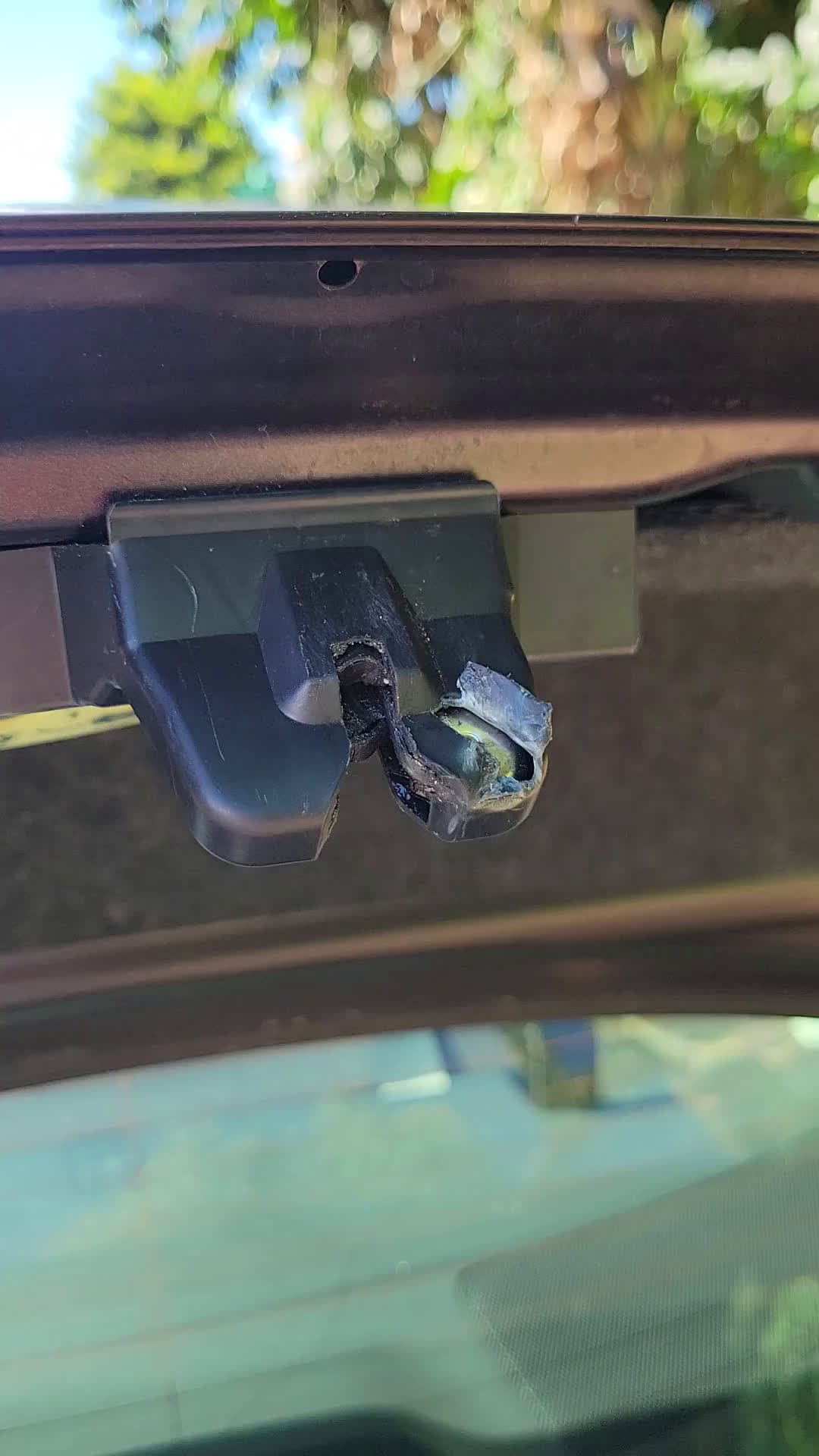 cover for Trunk lid won't close right after shutting on something 😬 #CarProblems #ToyotaCorolla #TuroRental