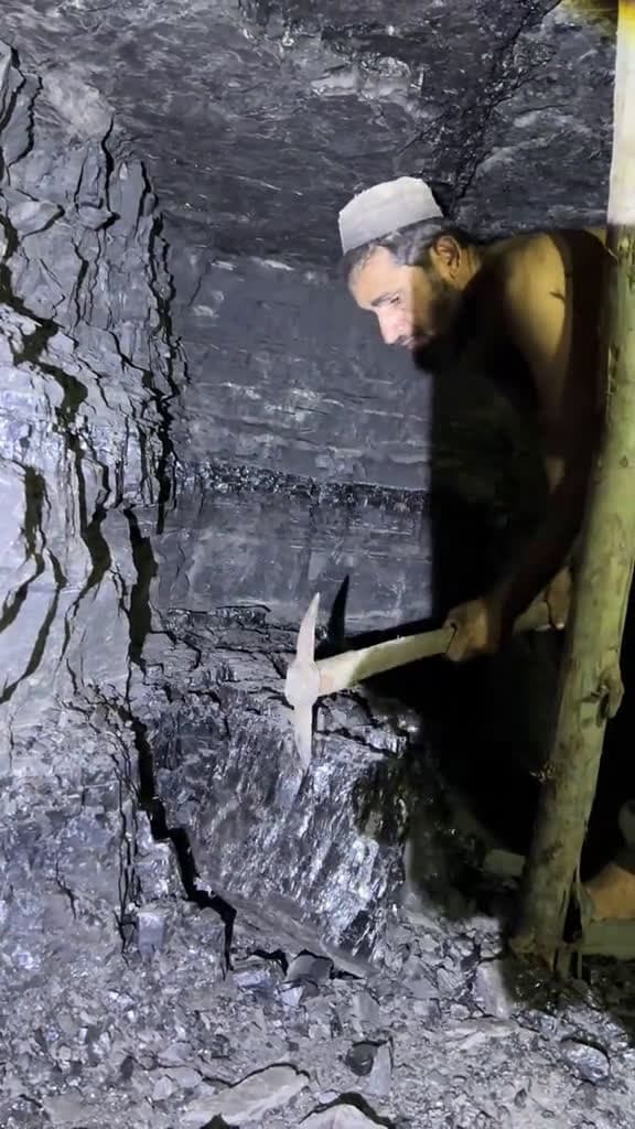 cover for Black diamond mining coalminer blackdiamond gold minerals support plzdontunderviewsmyvedio 95126 #shortvideos