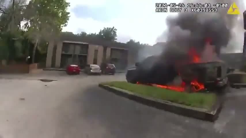 cover for Heroes in action! Watch police officers rescue a man from a burning car 🚓🔥 #HeroicRescue #PoliceSave #BreakingNews