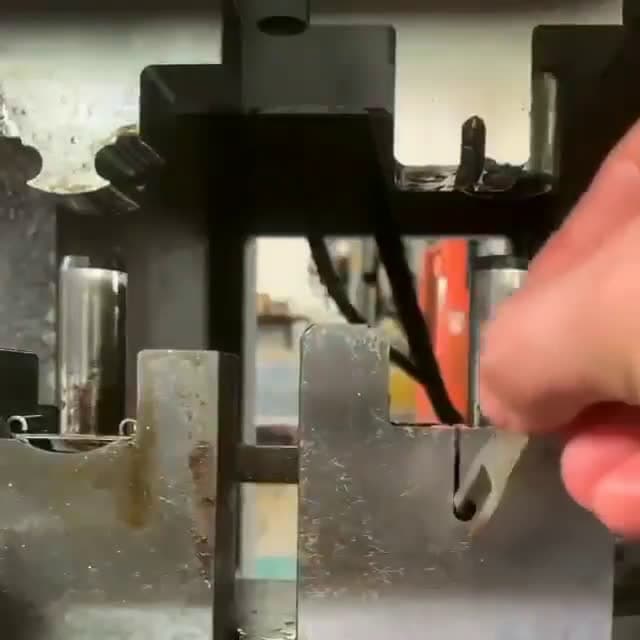 cover for Interesting mould! What do you think Follow @viral engineering 02 for more! Via @officina borselli srl #metalshaping #metalfabrication #steelfabrication #sheetmetal #steelwor