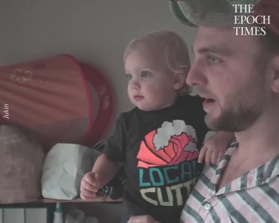 cover for “Sunshine one minute… sprinkles the next! She was confused—until Dad brought her out to dance in the rain. Instant giggles guaranteed! ☀️🌧️👶💃 #RainyDayJoy #LittleMomentsBigSmiles” #OddlySatisfying