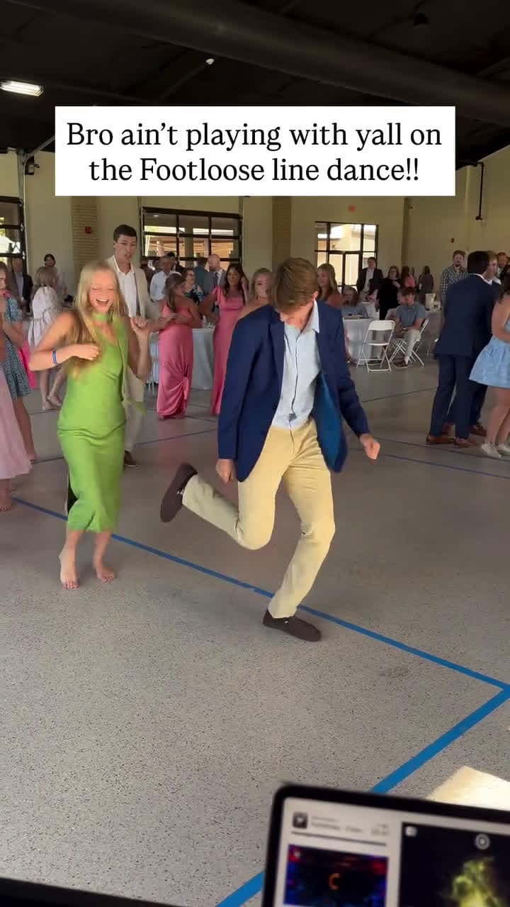 cover for Bro ain't playing with yall on the Footloose line dance!!#UnpopularOpinion #CaughtOnCamera